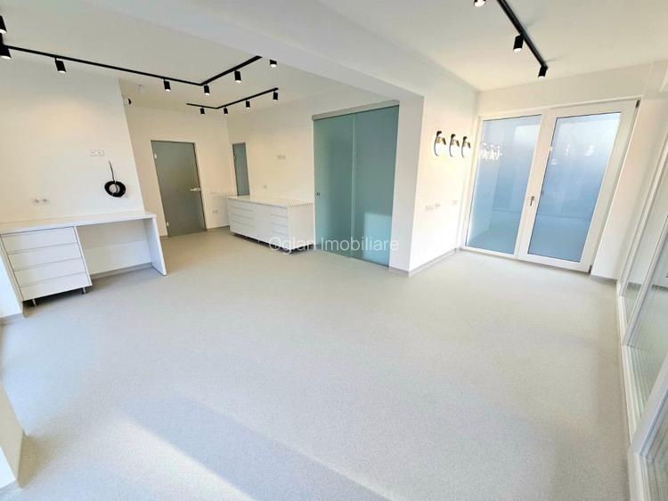 Spatiu comercial cu parcare, Hipodrom 2 - 5