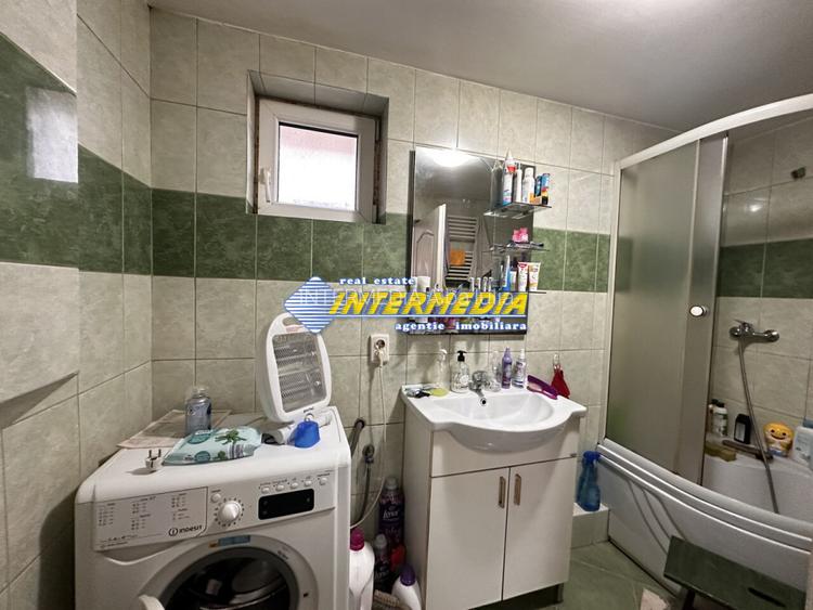 Casa cu 3 camere  in Cetate la asfalt cu 1176 mp Teren - 5