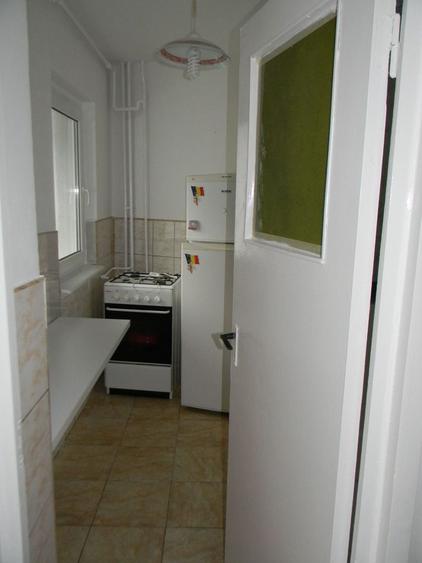 Garsoniera Racadau,bloc de apartamente!