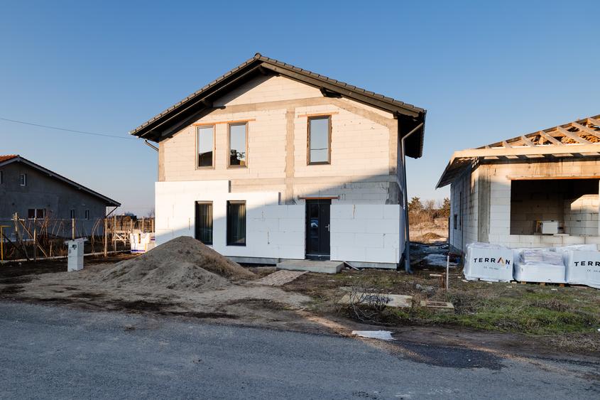 Casă modernă cu etaj, Vladimirescu - Tineretului