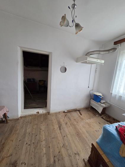 De vanzare casa din caramida in Sascut Targ cu deschidere la E85