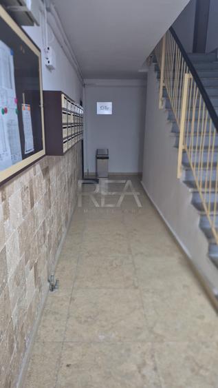 3 camere Tei decomandat, parter, an 1990, 72 mp