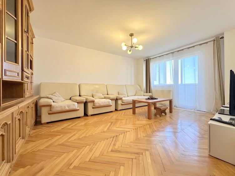 Apartament 3 camere, zona Dacia