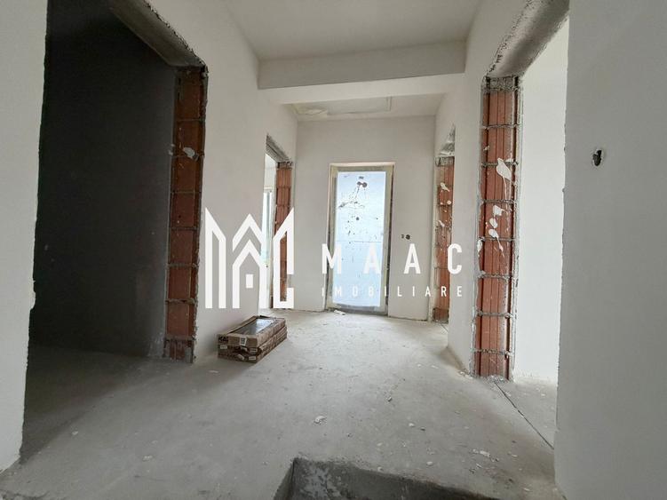 Casă Tip Duplex | 4 Camere | 2 Balcoane | Terasă | Șura Mică