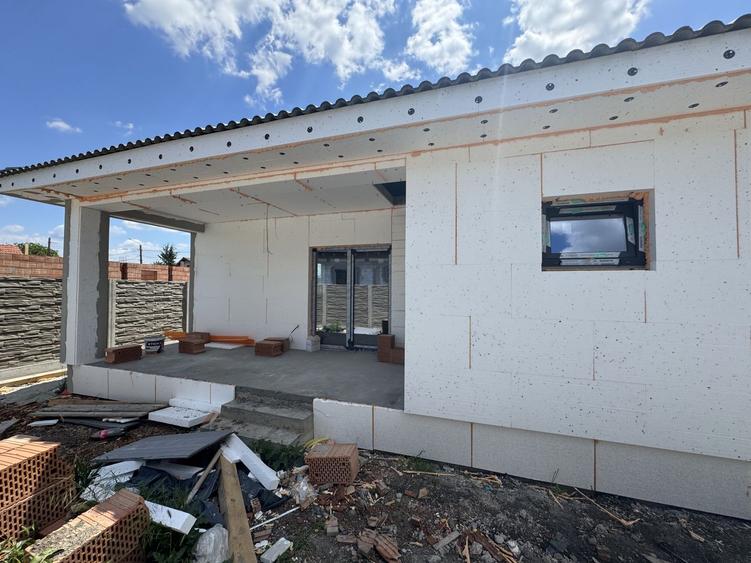 Casa Individuala Becicherecu Mic,Parter,3 Camere,Terasa Acoperita