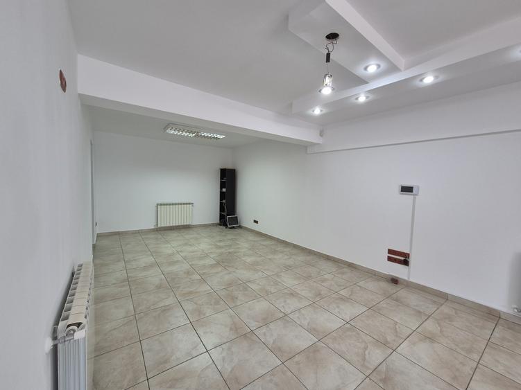 B-dul Gloriei, imobil P+1, pentru birouri, comercial