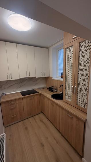 Ultracentral – Zona Hollosi - Casă tip duplex de închiriat!