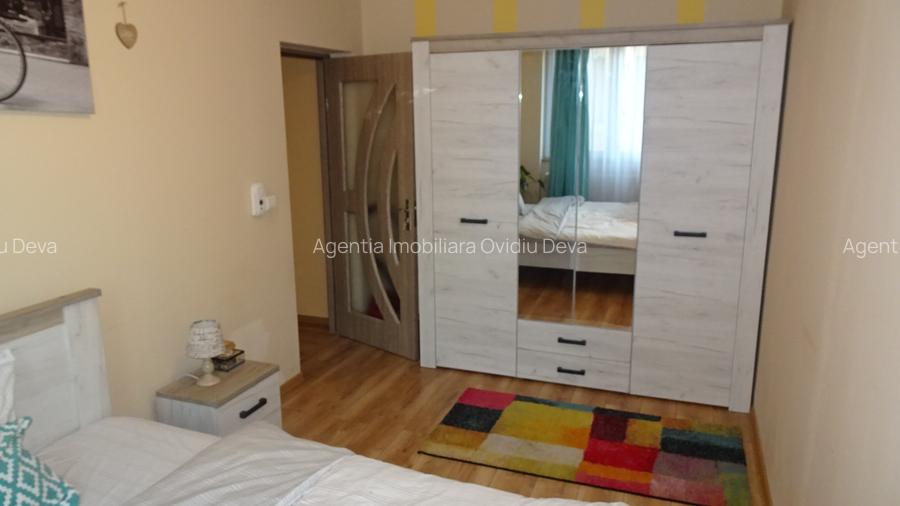 Inchiriez apartament 2 camere  Deva, ultracentrala, etaj 1,DIN DATA DE 01.10.26 - 8
