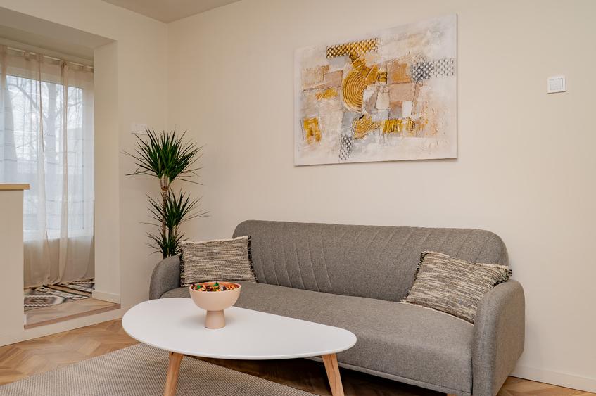 Apartament 2 camere decomandat - Tomis Nord - 125.000 euro(Cod E6)