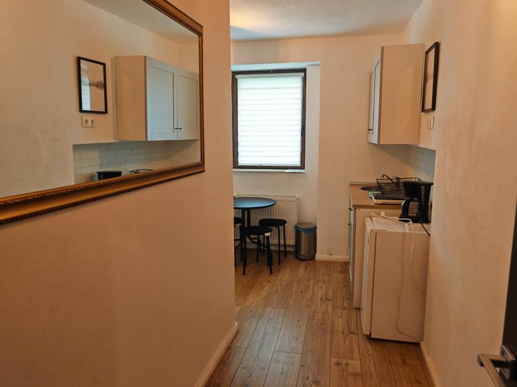 Apartament 4 camere renovat, 3 unitati regim hotelier zona Centrul Istoric