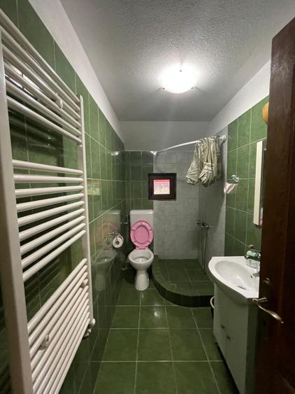 Pensiune 6 camere, 200 mp, zona Firiza-Izvoare