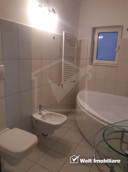 Apartament cu 2 camere, parcare , Floresti, strada Florilor