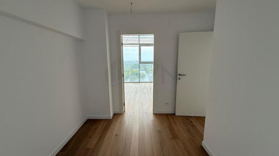 REA1028682 2 CAMERE UPSITE CU VEDERE CATRE LAC