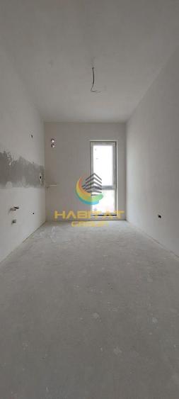 Apartament cu 2 camere si balcon, zona metrou Popesti leordeni.
