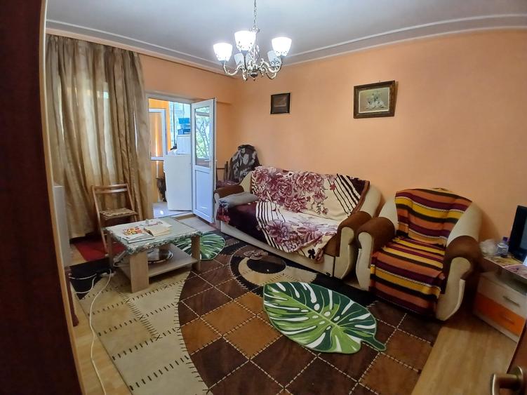 Delfinariu-Unirii! 3camere. dec. comf 0, 2 gs.