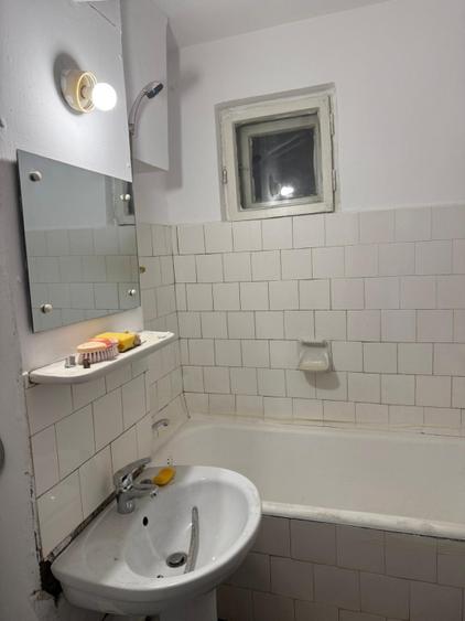 Apartament 3 camere, 70.40 mp, zona Calea București