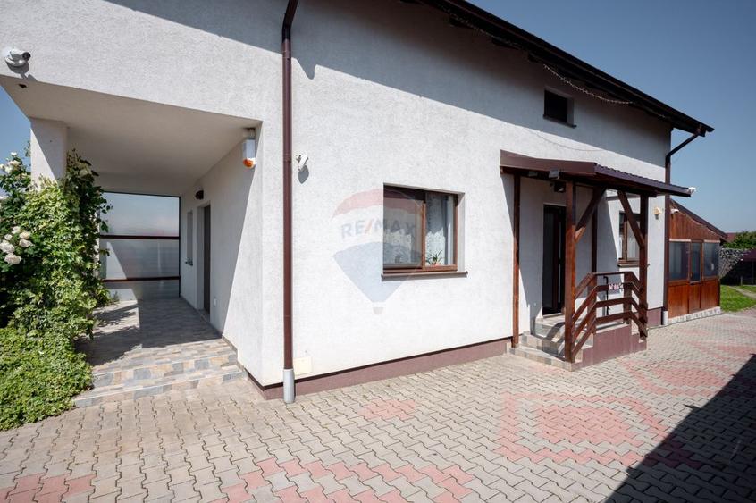 Casă Modernă cu 4 camere în Cartier Izvor - Predare imediată!