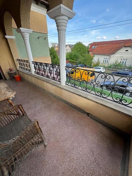 Casa cu 5 camere l 406 MP Teren l Garaj l Andrei Muresanu
