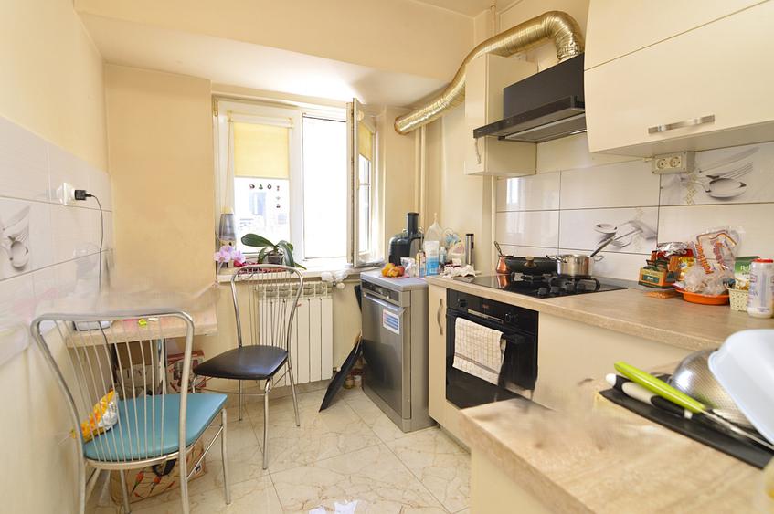 VANZARE APARTAMENT 3 CAMERE UNIRII – PIATA ALBA IULIA