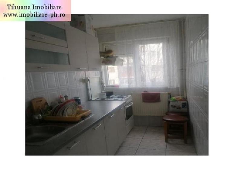 Apartament 3 camere de vanzare : Vest-(Aleea Stanisoarei), etajul 2,