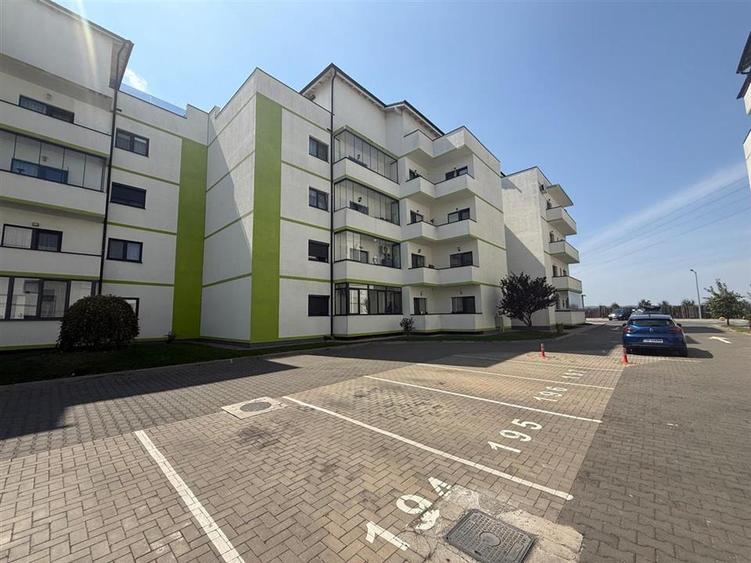 Apartament de LUX cu 4 camere 2 bai si 2 parcari in Cartier Deventer