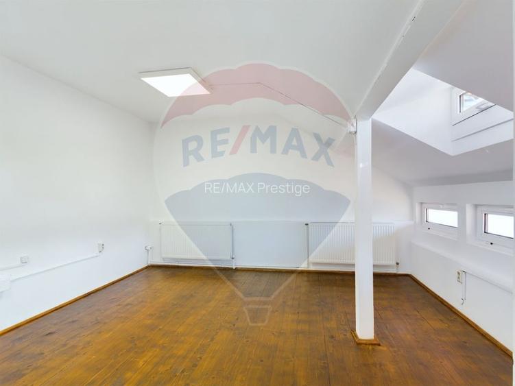 Casa cu 5 camere de inchiriat 210 mp | Eroii Revolutiei - 28