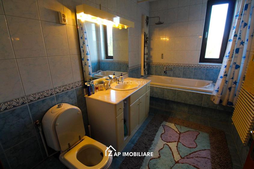Unirii - Casa Zona Romcab -  400mp - 1259 mp teren - Garaj dublu - piscina - 37