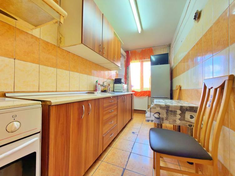 Apartament decomandat cu 2 camere de vânzare / Aurel Vlaicu - Arad