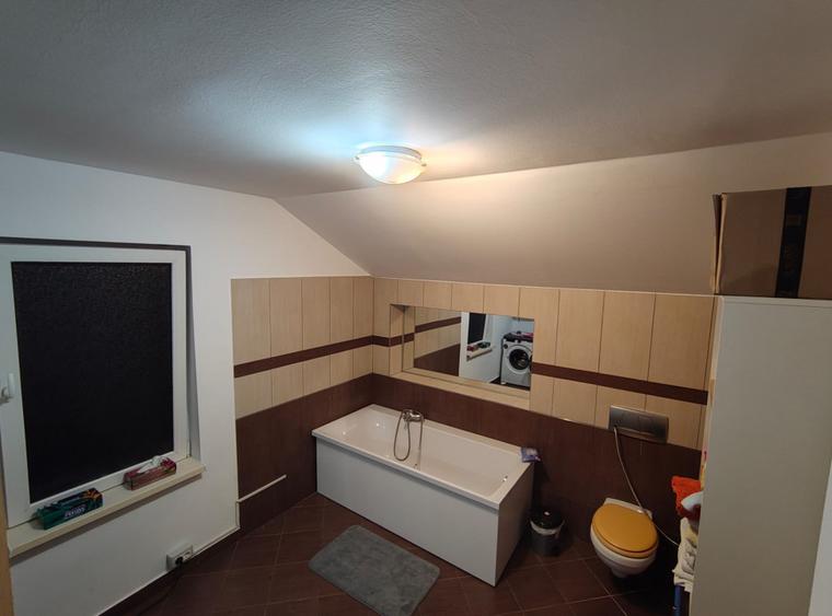 Giroc - Casa individuala cu garaj de 80 mp