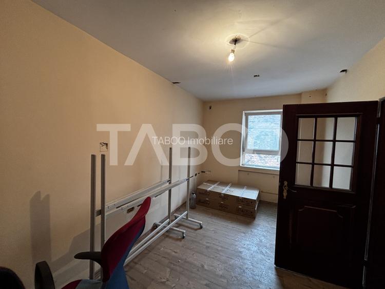 Apartament de vanzare cu 4 camere 110 mp Orasul de Jos Sibiu - 12