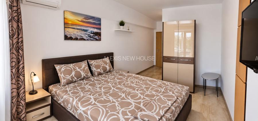 De Închiriat – Apartament 3 Camere | Piano Bar  | 2 Băi - 3