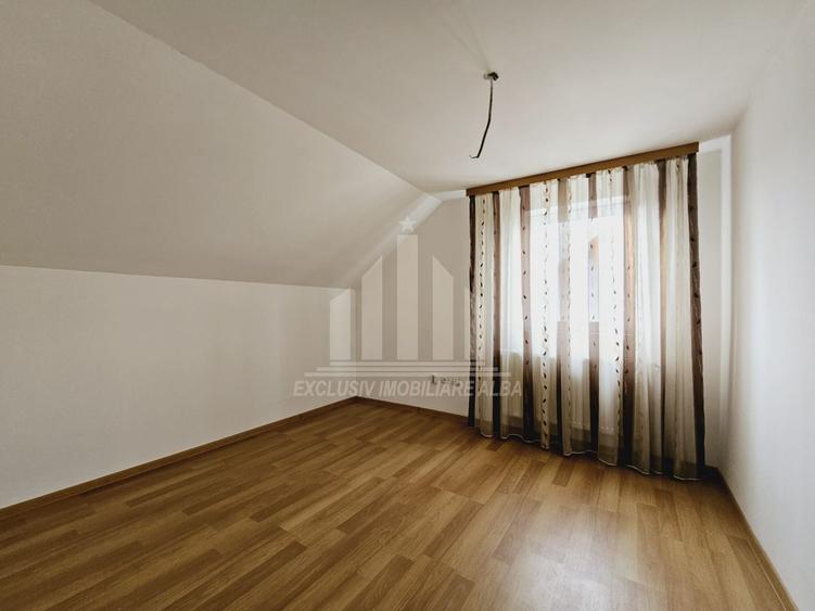 Apartament 3 camere | Scara interioara | 120 mp | Garaj | Alba-Micesti