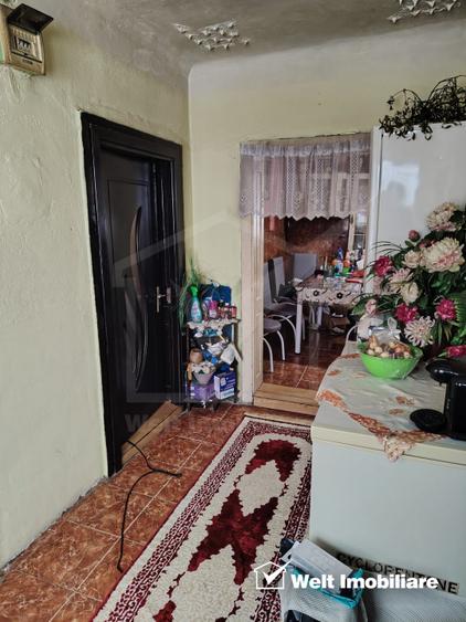 Casa la tara, cu teren generos, foarte aproape de oras