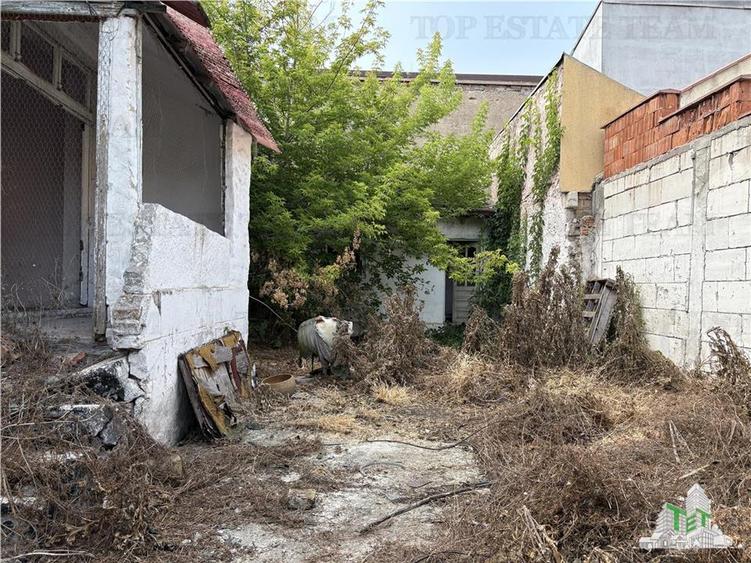 Casa cu farmec istoric, perfecta pentru un proiect de restaurare, zona ICIL, Con