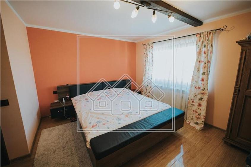 Casa la cheie in Cisnadie - zona Stadionului - 7 camere