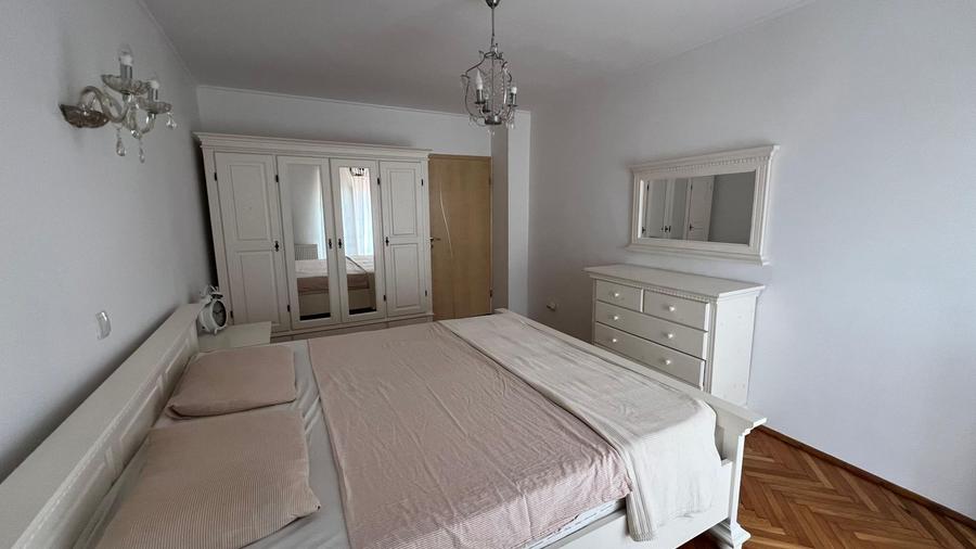 Casa Tineretului | 4 Camere | Etaj Intermediar | Centrala proprie
