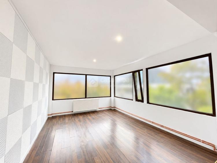 Central - Rapa Galbena, spatiu de birouri amenajat, disponibil imediat