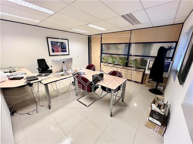 Spatiu de birouri - la cheie, mobilat - 257 mp - 8 birouri
