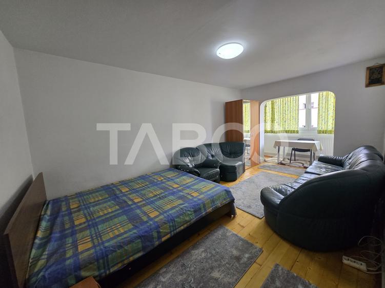 Apartament de inchiriat decomandat 2 dormitoare Vasile Aaron Sibiu