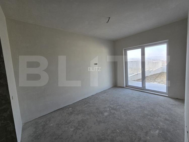 Apartament spatios cu gradina, 68mp, cu 3 camere, dressing, garaj - 19