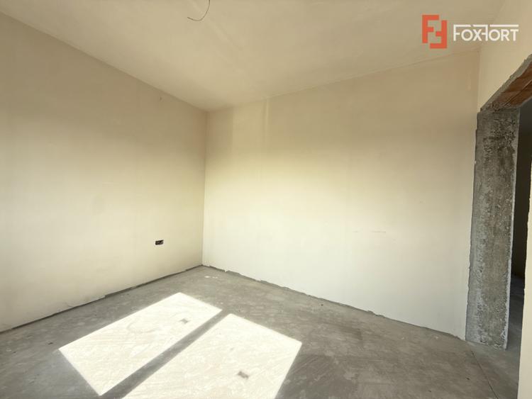 COMISION 0% Triplex cu 3 camere de vanzare in localitatea Sacalaz
