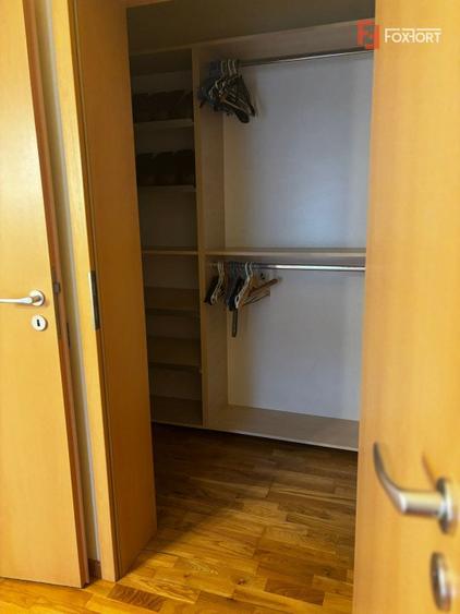 Apartament de vanzare 3 camere decomandat,  Dumbravita