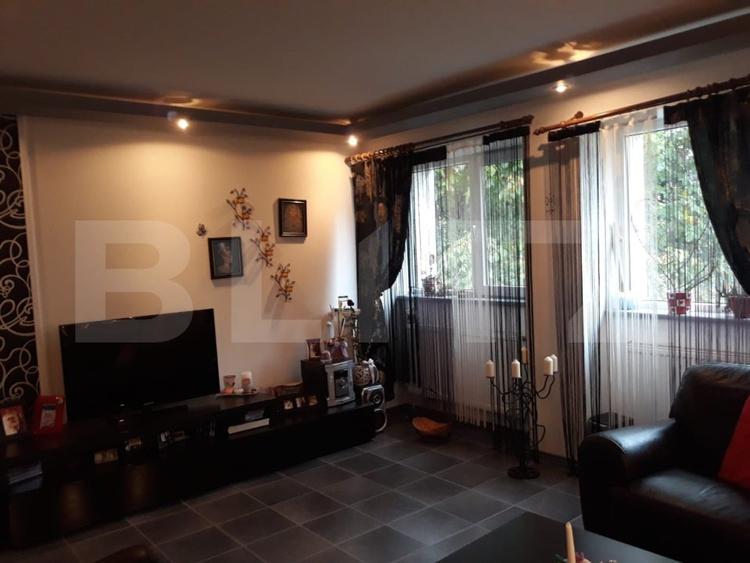 Casa cu două apartamente și garaj în zona 0 a Bistriței - 240mp utili 734mpTEREN