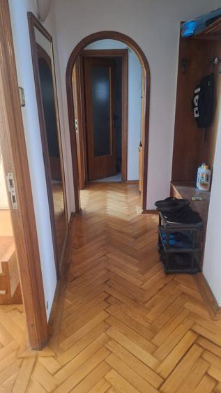 Apartament 4 camere de inchiriat