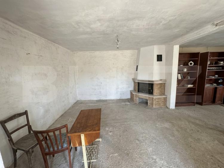 Casă de vânzare, 160 mp, teren 250 mp, zona Sântuhalm