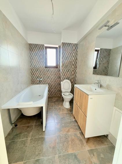 APARTAMENT CU 1 CAMERA + BIROU, BAIE CU GEAM, 48 MP, BUCIUM