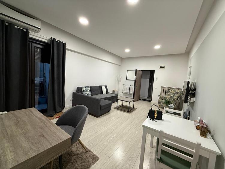 CALEA VICTORIEI,Splai, 2 camere, etaj 5, 50 mp, centrala bloc, cochet