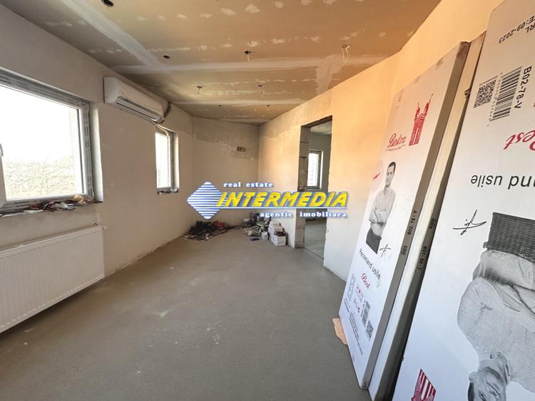 Apartament 2 Camere Deco Nou 59 mp Finisat la cheie Alba Zona CENTRU spre Gara
