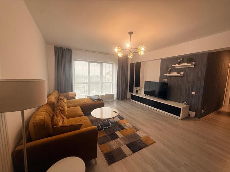 Apartament 3 camere + loc de parcare