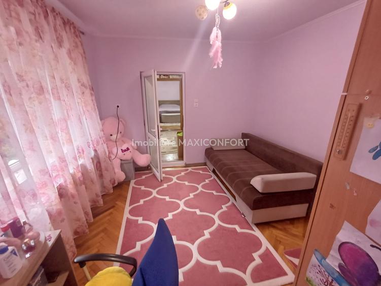 Casa de vanzare, zona Apollo - Imobiliare MAXICONFORT